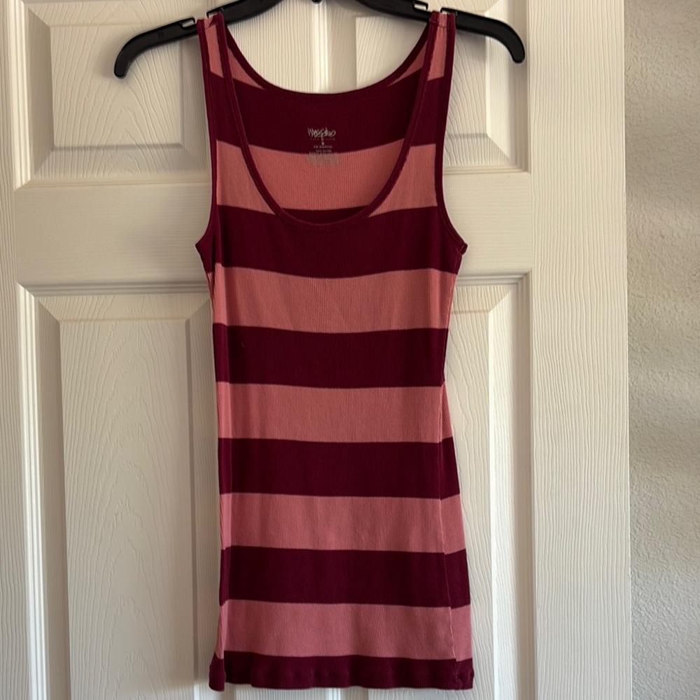 Mossimo Red and Pink Fitted Sleeveless Tank Top